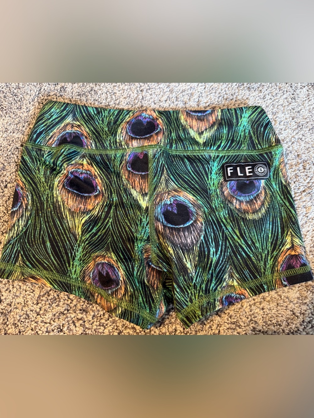 Fleo Shorts x DNDL Peacock XS